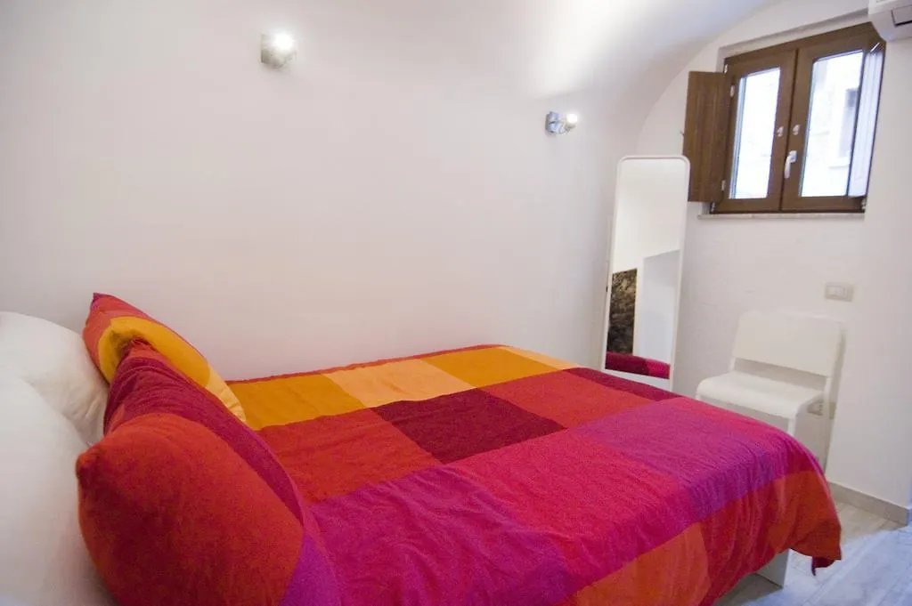 Apollo Home Katánie 0*,