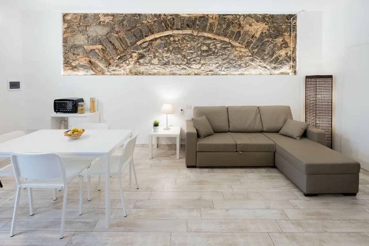 Apollo Home Katánie Itálie